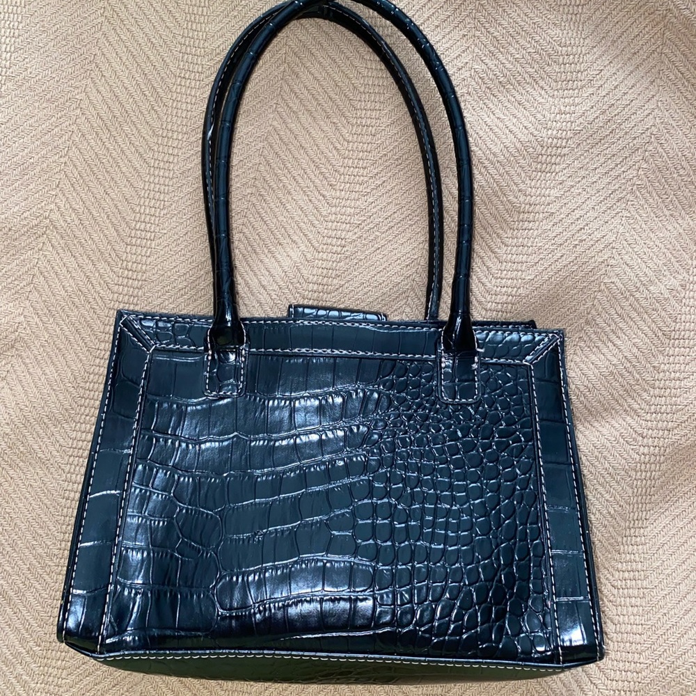 Liz Claiborne Cute Black Purse - Picture 3 of 5